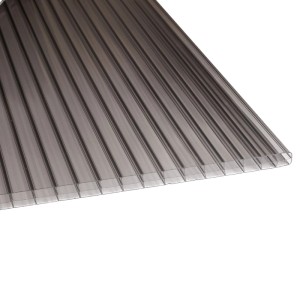 Anthrazitfarbene T&J Polyclear Polycarbonatplatte, 6000x980x16mm, für Kunststoffbedachung.