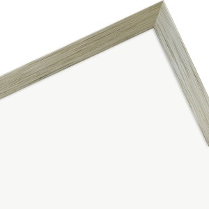 Detailansicht goldener WANDStyle Galerierahmen für 3 Fotos (10x15 cm).