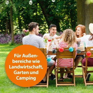 Szene mit Freunden im Garten, Hinweis auf Anwendungsbereiche der Ardap Fliegenfalle.