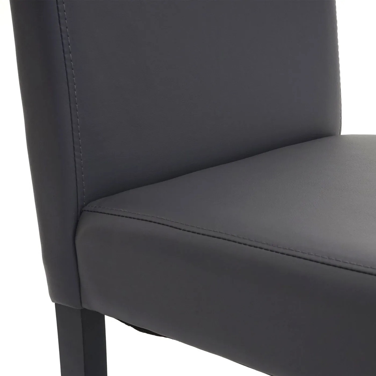 Detailansicht: Grauer MCW Esszimmerstuhl Littau mit dunklen Beinen.