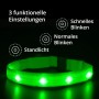 Grünes PETSATION Leuchthalsband für Katzen mit 3 Lichtmodi: Standlicht, Blinken, schnelles Blinken. Für Sicherheit bei Nacht.