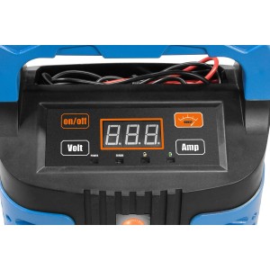 Güde Batterielader Automatik GAB 12V/6V-10A-Boost mit digitaler Anzeige und Bedienelementen.