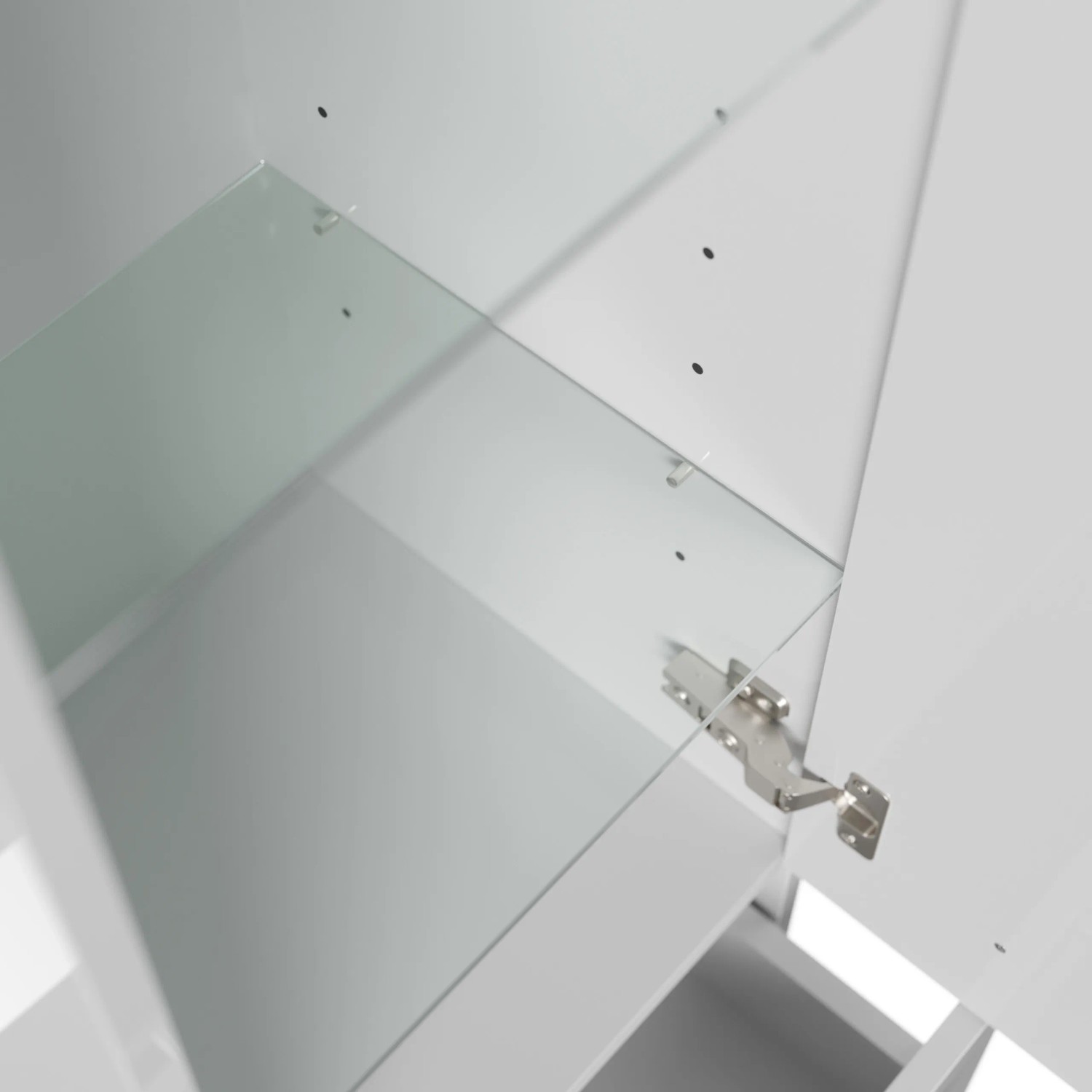 Innenansicht: Posseik Hochschrank, 120 cm, Weiß Hochglanz, mit Glaseinlagen und Regalböden.