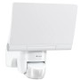 Weiße Steinel LED-Außenwandleuchte XLED Home 2 S mit Bewegungsmelder.