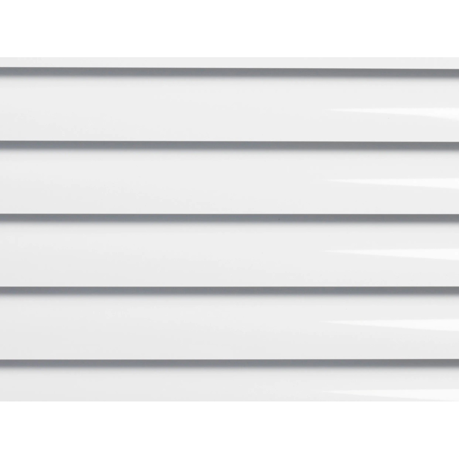 Weiße Aluminium Jalousie Burgos, 140x160 cm, für Fenster, Sonnenschutz und flexible Lichtregulierung.