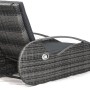 Schilfgraue Garden Pleasure Lounger Alassio aus Rattan mit grauen Polstern.