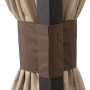 Detailaufnahme: Brauner Sunjoy Gazebo Ropi Stoff und schwarzer Stahlrahmen.