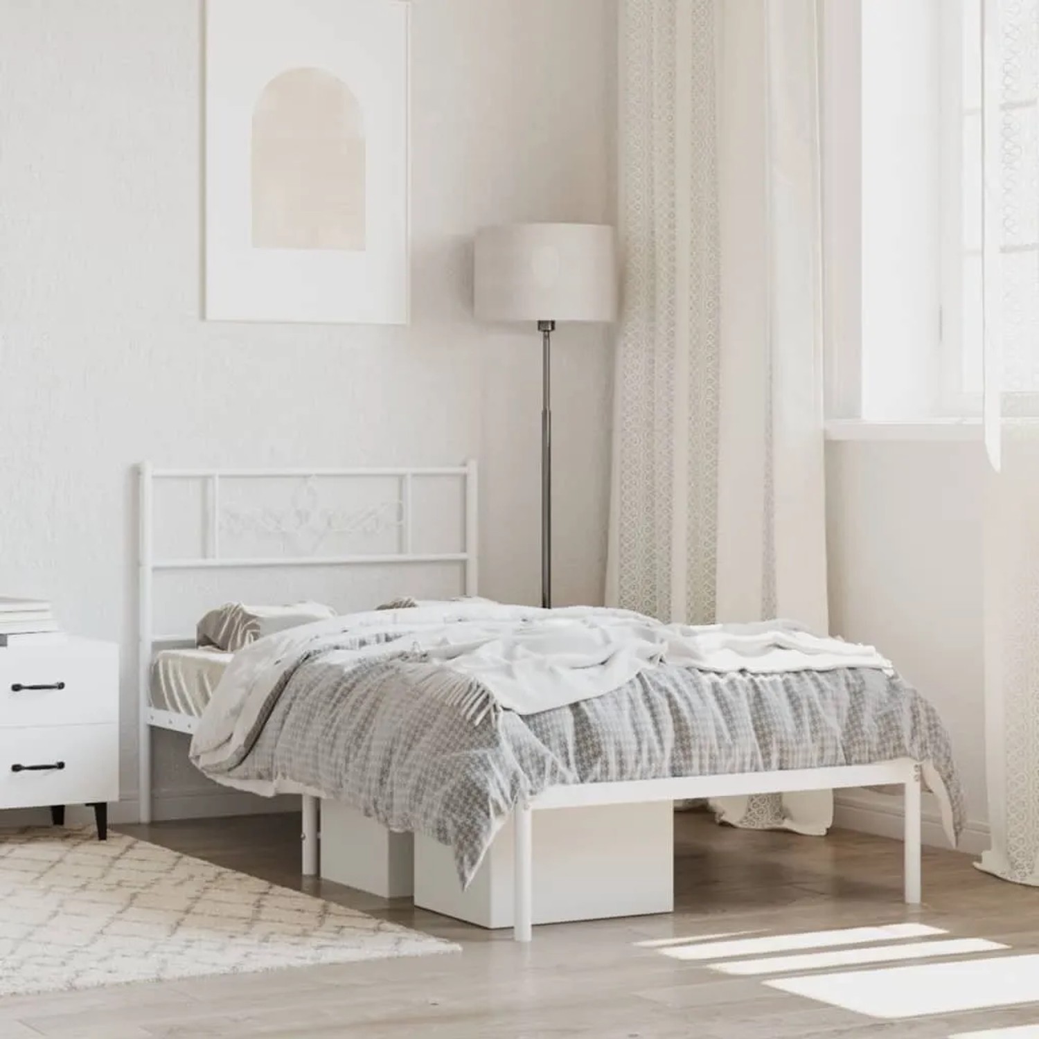 Weißes Metall Bettgestell 90x190 cm mit Kopfteil von vidaXL für Schlafzimmer.