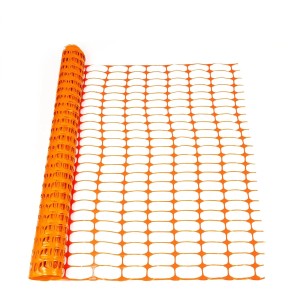 Orangefarbener KARAT Absperrzaun Chester, 1 x 50 m Rolle, Maschenweite 10x4 cm.