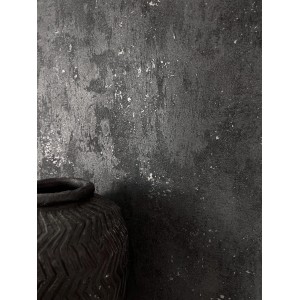 Newroom Vliestapete Perseus Dusty Midnight Betonoptik mit dunkler Vase im modernen Stil.