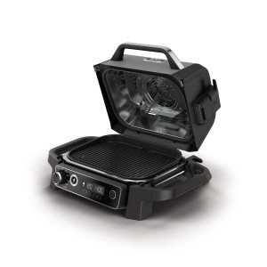 Ninja Elektrogrill OG701DE: Outdoor Grill, Smoker und Heißluftfritteuse in Schwarz mit geöffnetem Deckel.
