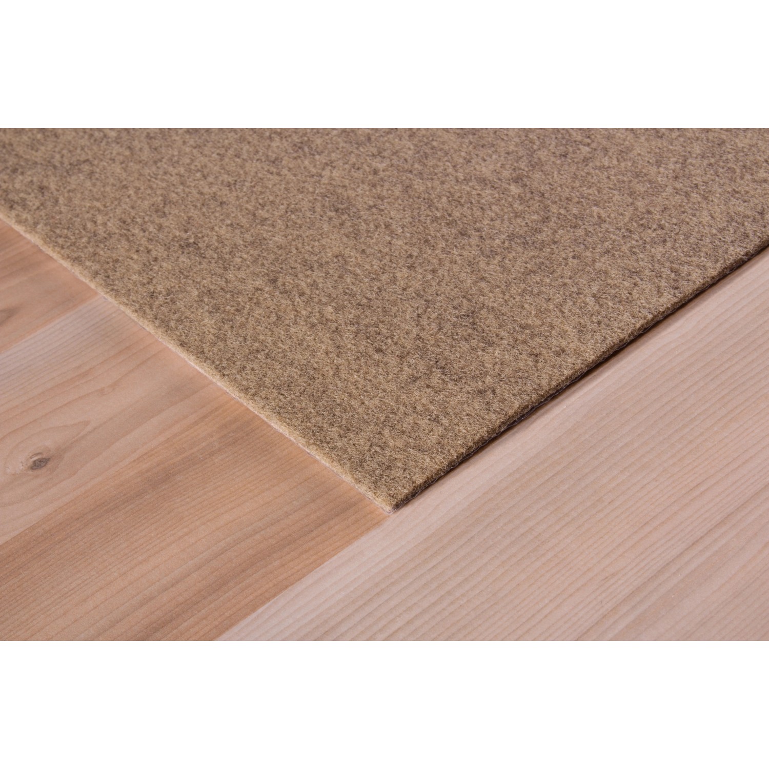 Beige, selbstklebende Andiamo Teppichfliese (40x40 cm) mit Rippenstruktur.