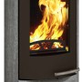 Wamsler Myra Kaminofen, Speckstein schwarz, 8kW. Zeitbrandofen mit gebogener Scheibe und Flammen.