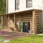 TIMBELA Brennholzregal M203 (6,7 m³) aus Holz mit Pultdach, befüllt mit Holzscheiten, Mülltonnen und Gartengeräten.