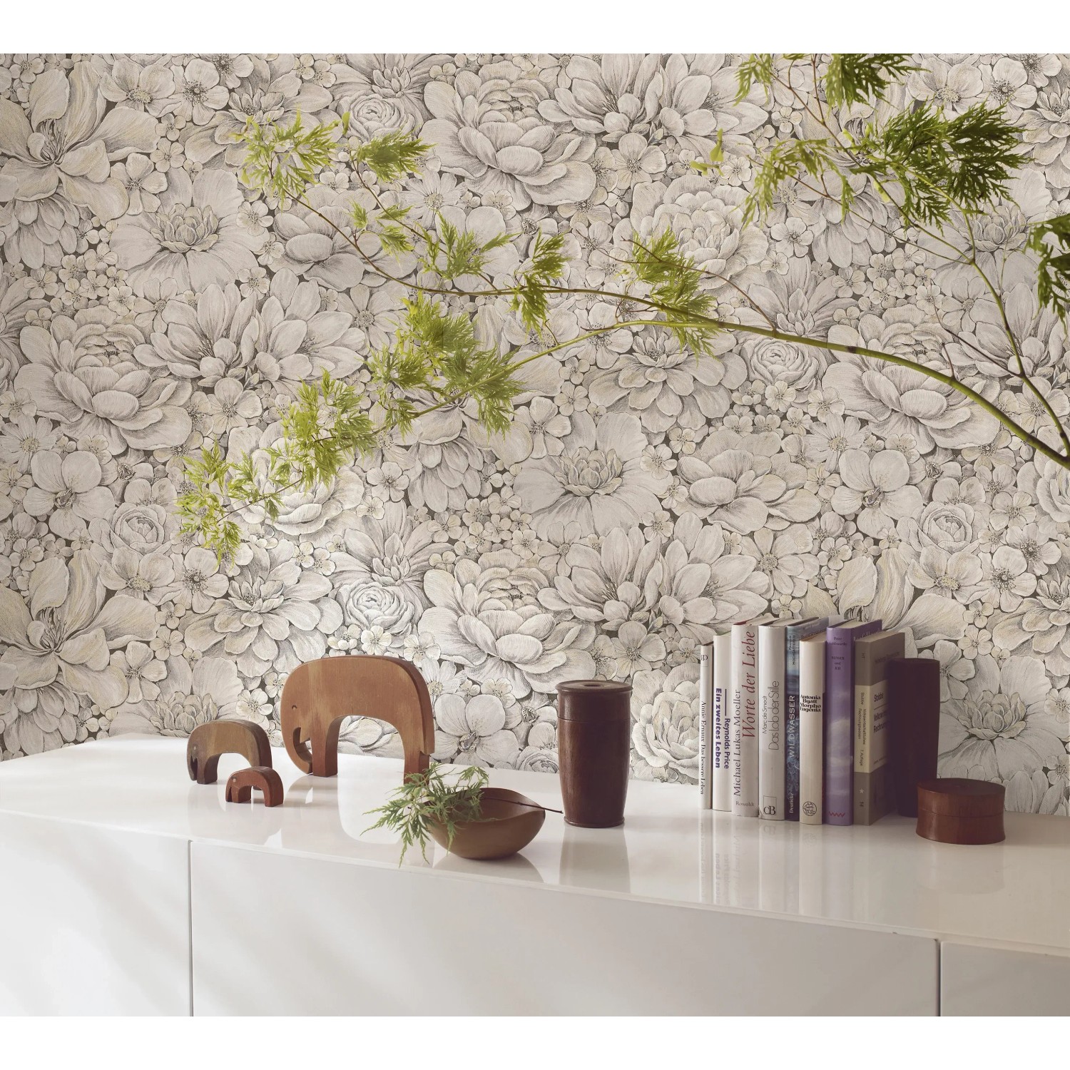 Marburg Vliestapete Botanica 2, florales Muster in Grau-Beige. Dekorative Tapete mit Blumen.