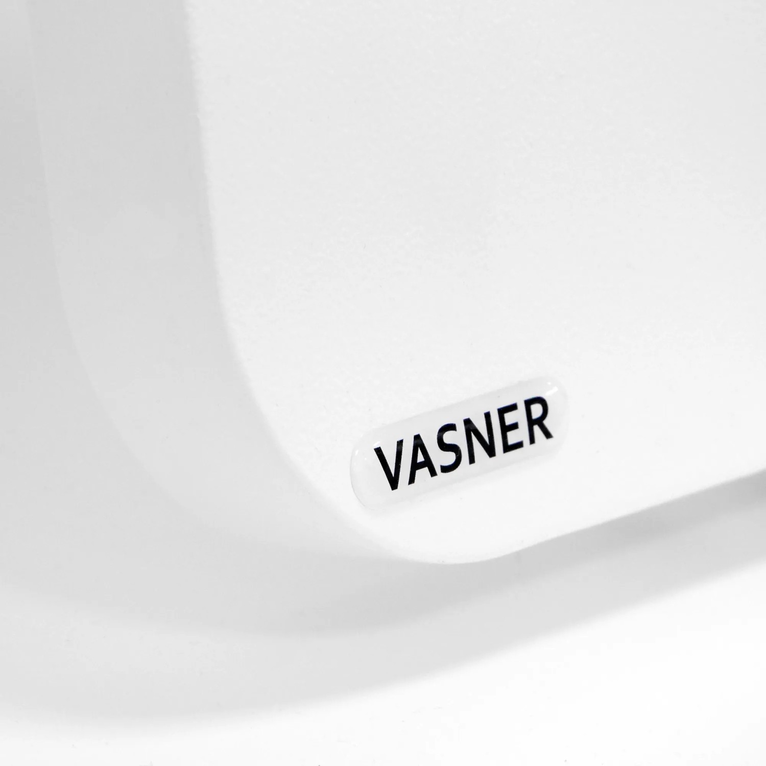 Detailaufnahme der weißen Vasner Infrarotheizung Citara M Plus mit abgerundeten Ecken.