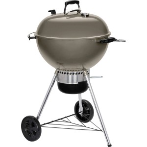 Weber Holzkohlegrill Master-Touch GBS Smoke Grey 57 cm mit Deckelthermometer und Rädern.