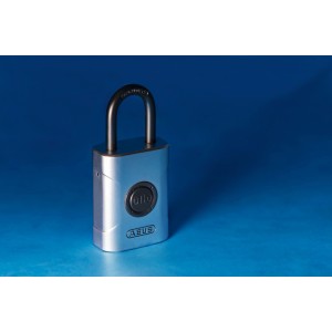 Abus Everox One 61/45: Elektronisches Vorhängeschloss aus Zinkdruckguss mit Bluetooth Funktion.