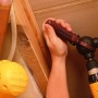 LUX Winkelbohrkopf 360 Grad im Einsatz an schwer zugänglichen Stellen.