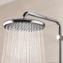 Grohe QuickFix Duschsystem Vitalio Start 250 mit Regendusche im Einsatz.