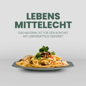 Grüner ProHome Kunststoff Teller (Ø23cm, 4er-Pack) mit Pasta und Oliven.