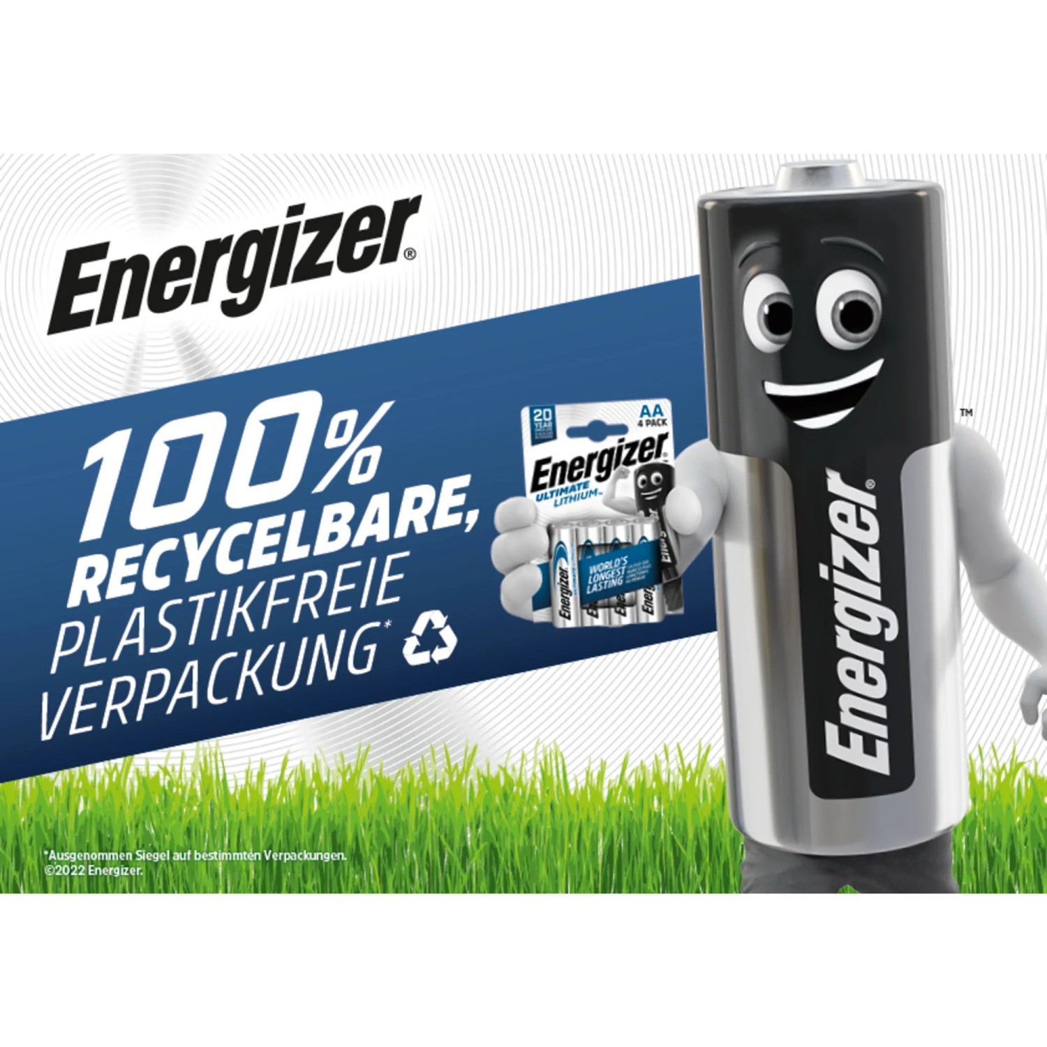 Energizer Ultimate Lithium AA Batterien, 2er-Packung. Maskottchen hält Packung mit 4 Batterien. 100% recycelbare Verpackung.