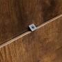 Detailaufnahme: Schraube im braunen Vasagle Schuhschrank mit 3 Fächern.