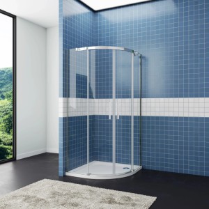 Viertelkreis Duschkabine 90x90x195cm aus Klarglas mit verchromtem Aluminiumrahmen in modernem Bad.