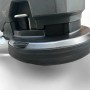 Detailaufnahme der schwarzen DeTec. Scheuersaugmaschine für die Bodenreinigung.