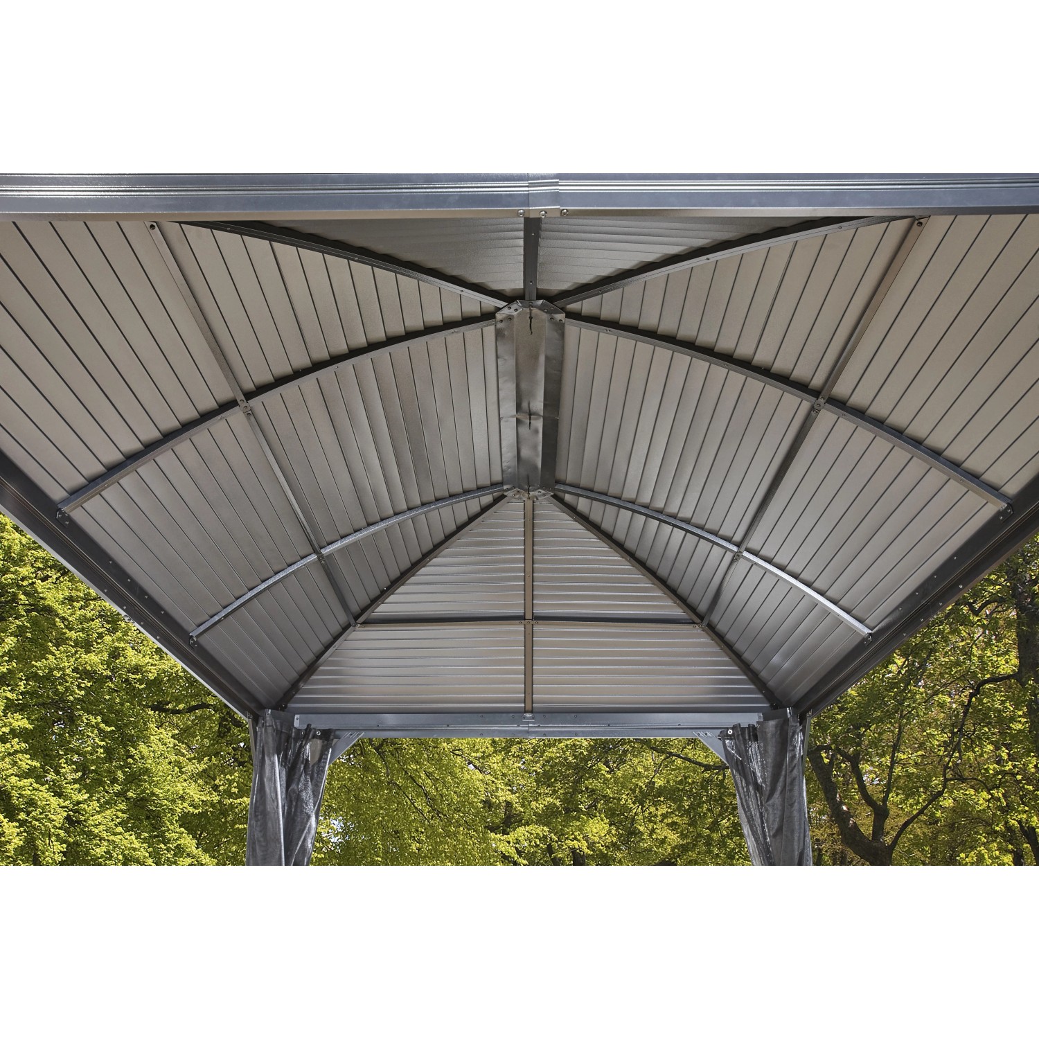 Detailaufnahme des anthrazitfarbenen Sojag Pavillon Moreno Dachs aus Aluminium und Stahl.