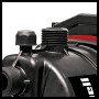 Detailaufnahme: Einhell GC-WW 6839 Hauswasserwerk, schwarzes Kunststoffgehäuse mit Gewindeanschlüssen.