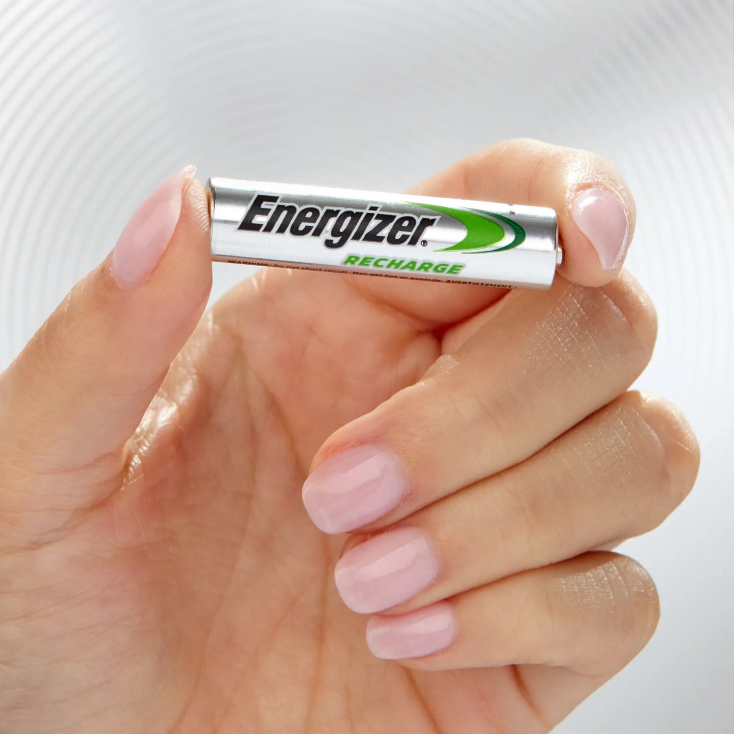 Energizer Power Plus AAA Akku in Hand, 700 mAh, wiederaufladbar.