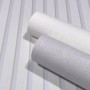 Rollen der grauen Marburg Vliestapete GZSZ mit leichter Struktur, Uni Design.