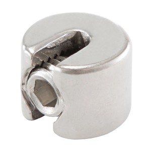 Conacord Klemmstopper aus Edelstahl, Detailaufnahme. Haken- & Ösen-Sets für Drahtseile.