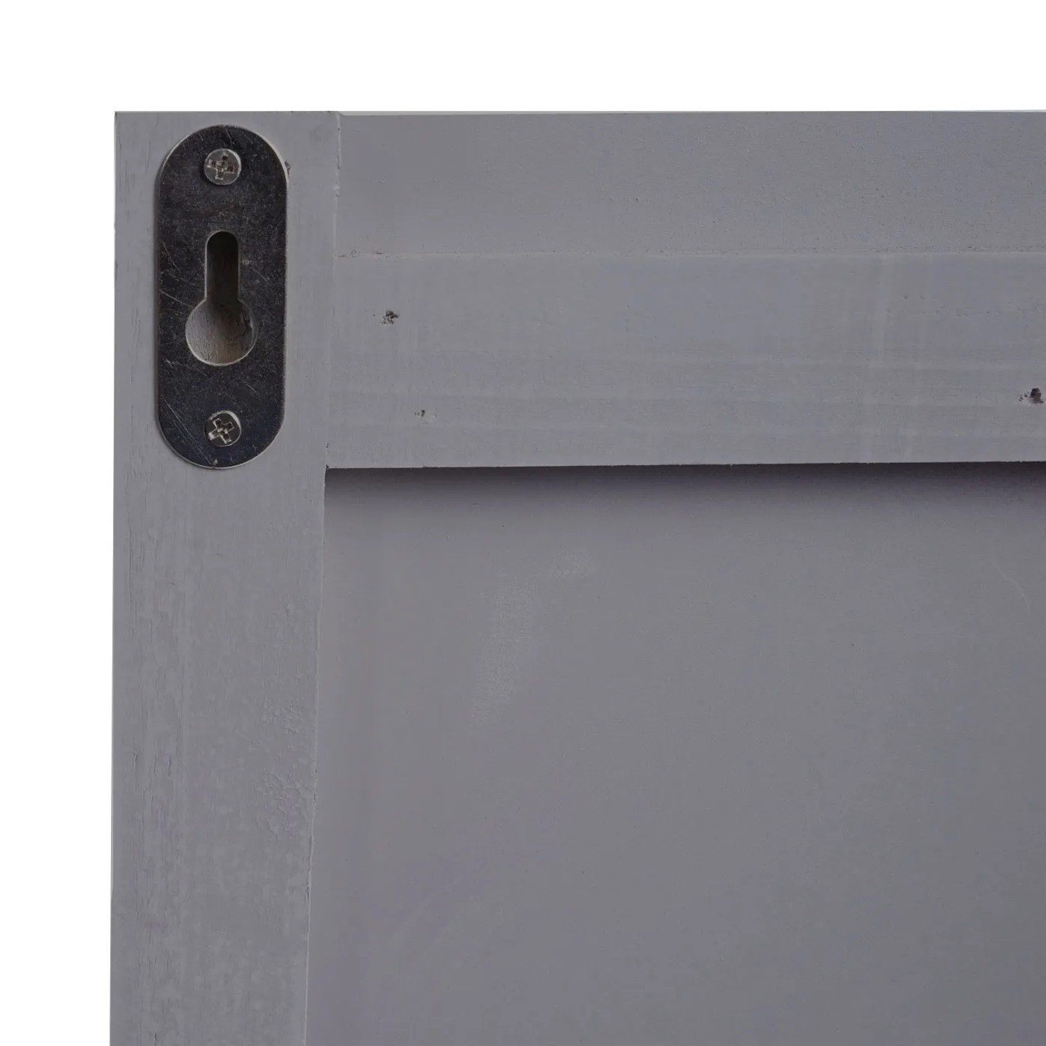 Rückansicht der graublauen MCW Wandgarderobe C89 im Shabby-Look mit Aufhängung.