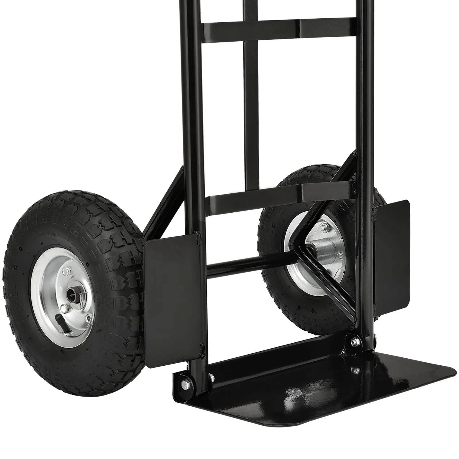 Schwarze Juskys Sackkarre Basic mit roten Griffen und klappbarer Schaufel. Detailansicht der Räder und der Stahlkonstruktion.