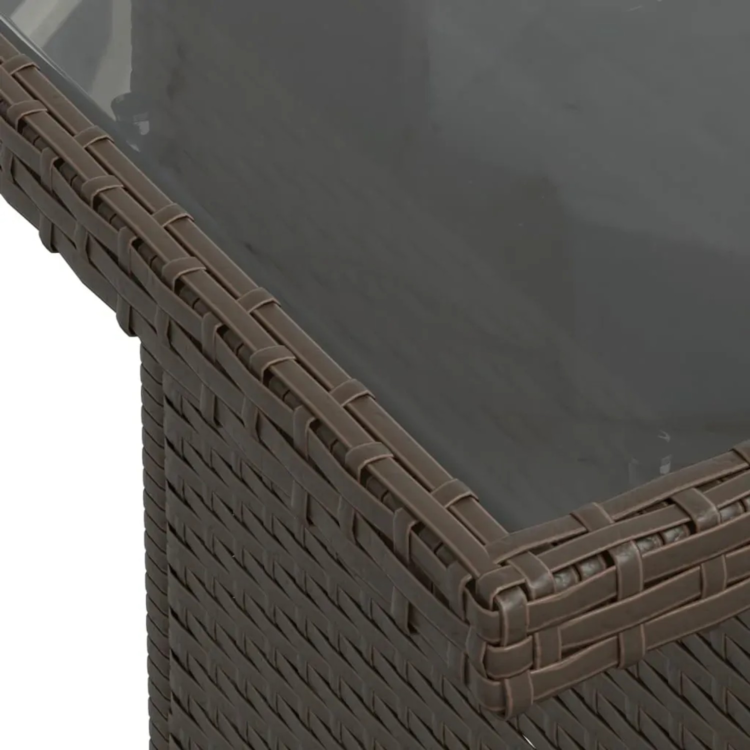 Detailansicht Gartentisch der braunen vidaXL Sofagarnitur aus Polyrattan mit Glasplatte.