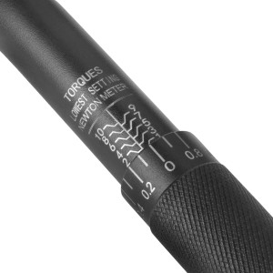 Detailaufnahme: STAHLWERK Drehmomentschlüssel TW-25 ST mit Nm-Skala zur präzisen Einstellung.