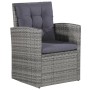 Grauer Sessel aus Polyrattan mit dunkelgrauen Auflagen, Teil des vidaXL Garten-Lounge-Sets.
