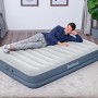 Doppelluftbett (204x152x36 cm) mit Elektropumpe von Bestway, ideal für Camping und Zuhause.