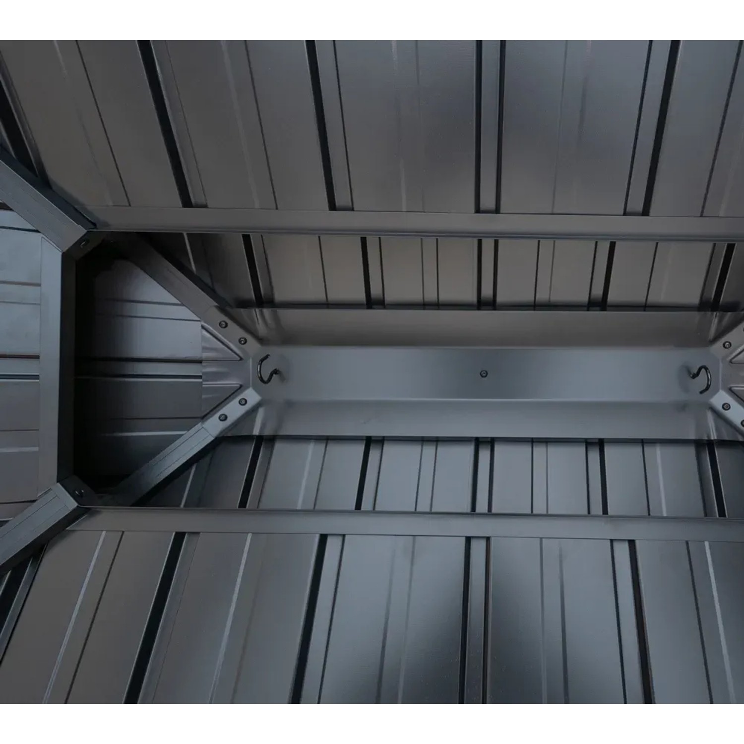 Innenansicht des Sojag Grillpavillon Messina BBQ in Anthrazit, Dachkonstruktion aus Aluminium.