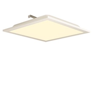 Flache, quadratische LED Deckenleuchte, 60x60 cm, 40W, warmweißes Licht.