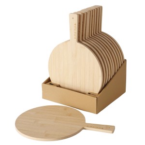 Boltze BBQ Schneidebretter aus Bambus, rund, mit Griff, im Display.