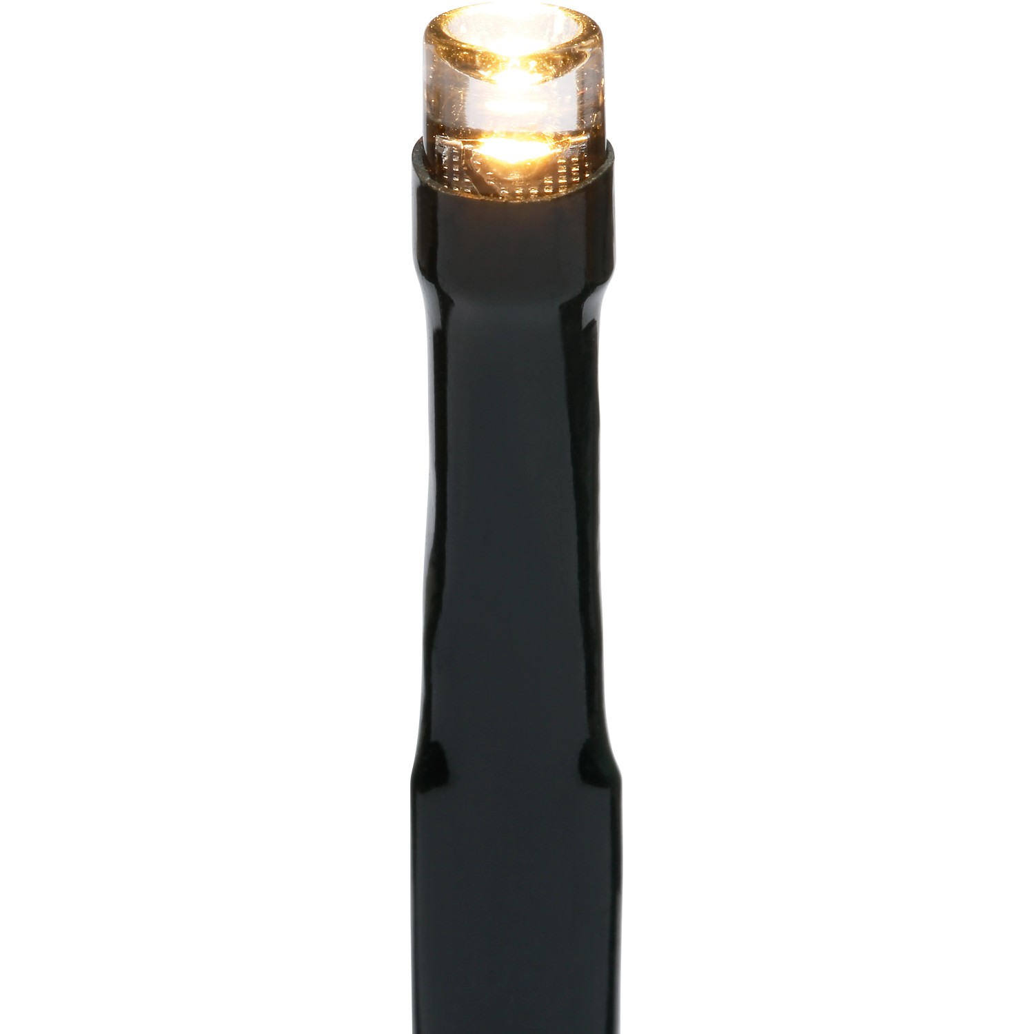 Detailaufnahme einer warmweißen LED der 17m langen Lichterkette für Außen mit 700 LEDs.