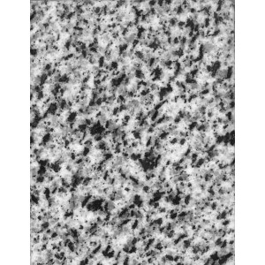 Grau-weiße Wigasil Fensterbank aus Naturstein mit Wasserrille, 275x20 cm.