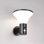 Moderne Reality LED-Außenwandleuchte Gorda in Schwarz matt mit Bewegungsmelder.