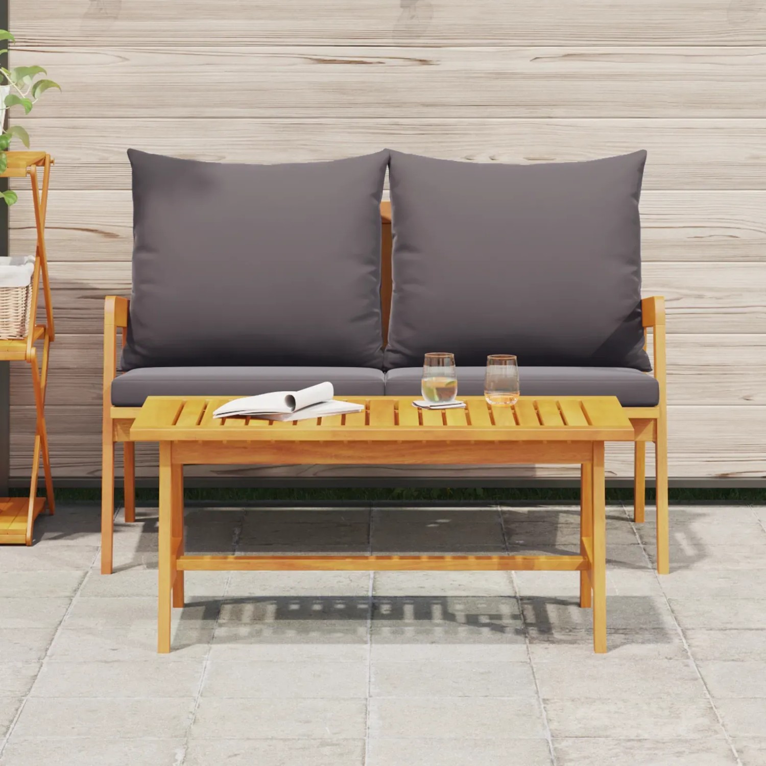 2-teiliges Akazienholz Bistro-Set mit anthrazitfarbenen Kissen für Garten oder Balkon.
