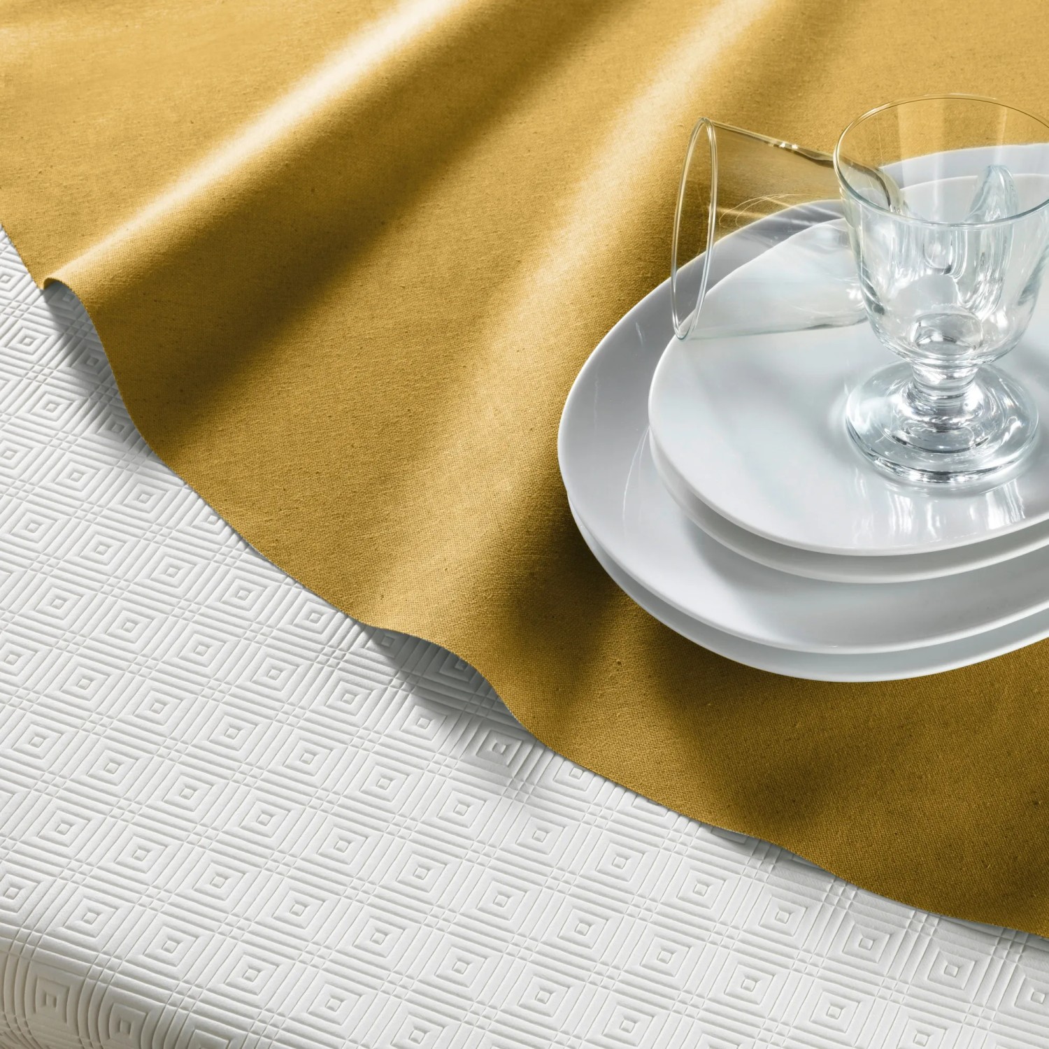 Venilia Tischschoner Meterware Bulgomme Standard PVC Weiß 140 cm kaufen bei OBI