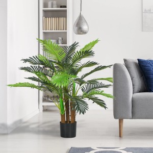 Realistische HOMCOM Kunstpalme mit grünen Blättern in schwarzem Topf, 100 cm hoch, im Wohnzimmer.