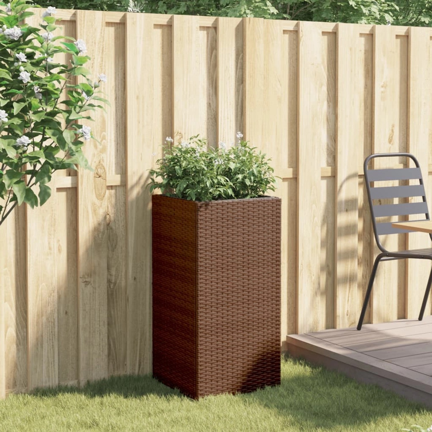 Brauner vidaXL Pflanzkübel (40x40x80 cm) aus Poly Rattan für Garten oder Terrasse.